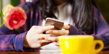 SBI Aims for Cashless Society With Mobile Payments Token Trial