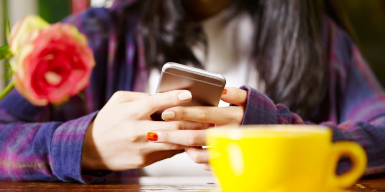 SBI Aims for Cashless Society With Mobile Payments Token Trial