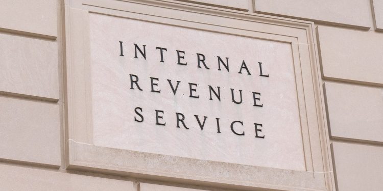 US Lawmakers ‘Strongly Urge’ IRS to Update Crypto Tax Guidance