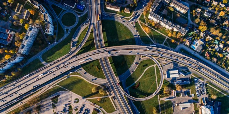 Automotive Sector May Be First To See Widespread Blockchain Implementation