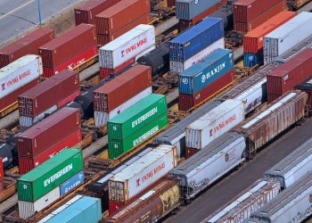 Canadian Border Services Begins Testing IBM Blockchain for Shipping