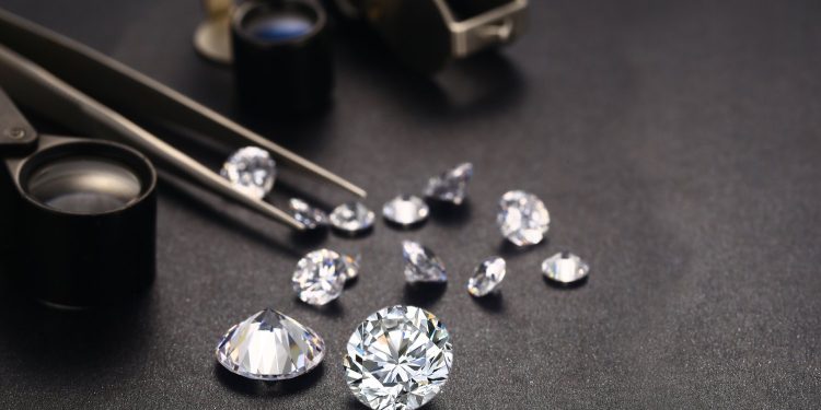 Russian Diamond Giant Signs Onto De Beers’ Blockchain Tracking Platform
