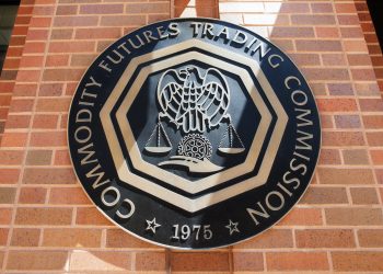 CFTC Commissioner Cites CryptoKitties, Dogecoin When Talking DLT Uses