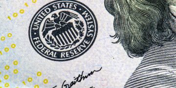 St. Louis Fed VP: A Private Crypto Could Solve the ‚Triffin Dilemma‘
