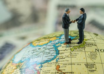 Wallet Provider Blockchain Hires Bank Exec for Global Regulatory Push