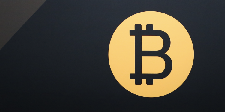 Bitcoin Cash Declares War: Why Coming Hard Fork Could Mean Another Split