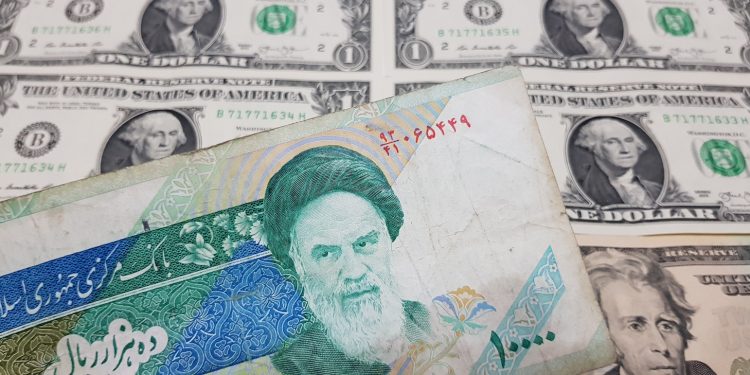 Binance Warns Iranian Traders to Withdraw Crypto Amid Sanctions