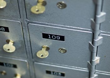 Canadian Bank Opens Deposit Box for Cryptocurrency Firms