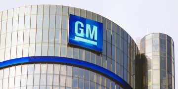 GM Blockchain Patent Reveals Big Data Plan for Self-Driving Cars