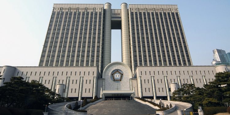 Executives at Korean Crypto Exchange UPbit Indicted for Fraud