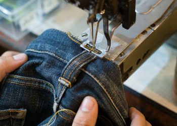 Levi Strauss, Harvard Trial Ethereum Tech to Track Factory Workers’ Welfare