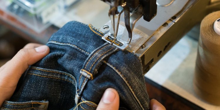 Levi Strauss, Harvard Trial Ethereum Tech to Track Factory Workers’ Welfare