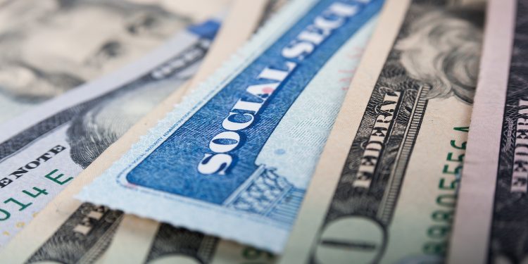 Glyph Partners With 3 Crypto Firms for Accredited-Investor Checks
