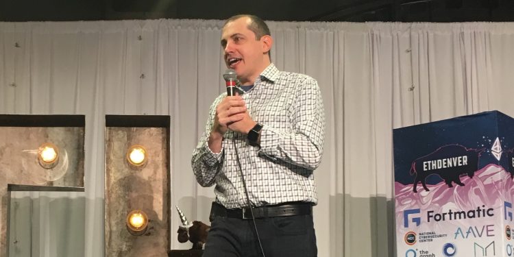 Andreas M. Antonopoulos Warns Against Ethereum Community In-Fighting