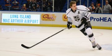 LA Kings Now Let Fans Verify Merchandise Using a Blockchain App