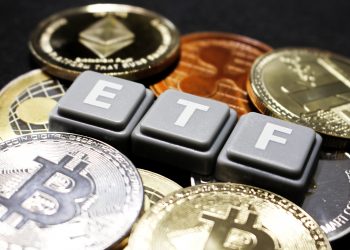 The Pros and Cons of Investing in an ETF Versus Buying Cryptocurrencies
