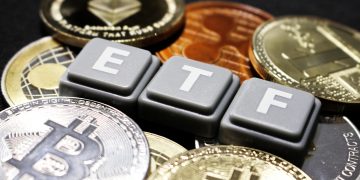 The Pros and Cons of Investing in an ETF Versus Buying Cryptocurrencies