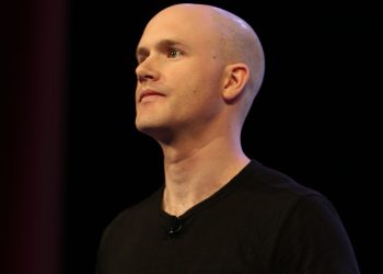 Angry Bitcoin Fans Delete Coinbase Accounts to Protest Neutrino Acquisition