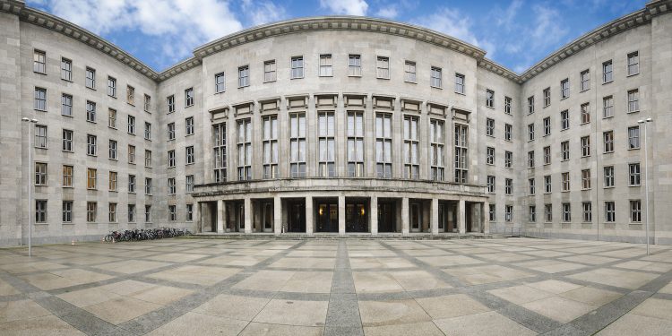 German Finance Ministry Calls for Regulated Blockchain Securities Market