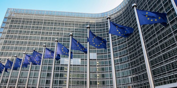 EU Report: Blockchain Adoption Will Be Led by Permissioned Platforms