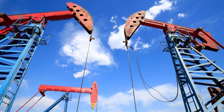 Controversial Oil Tycoon Moves to Shake Up Argo Blockchain Board