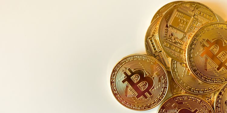 Bitcoin Fees Jump to Nearly 1-Year Highs – But Why?