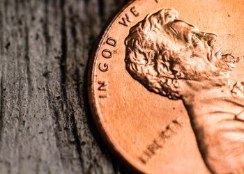MakerDAO Voters Divided on How Much to Hike Fee for DAI Stablecoin
