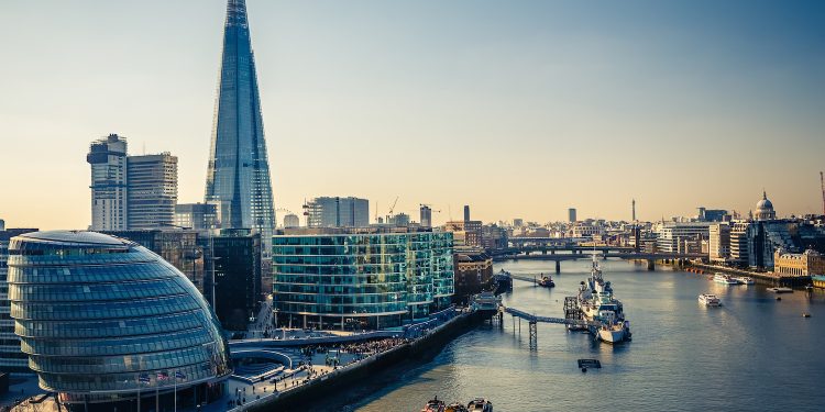 UK Finance Watchdog Takes Step Toward Ban on Crypto Derivatives, ETNs