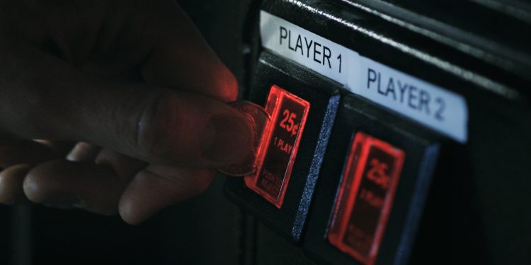 SEC Clears Blockchain Gaming Startup to Sell ‘Quarters’ Tokens