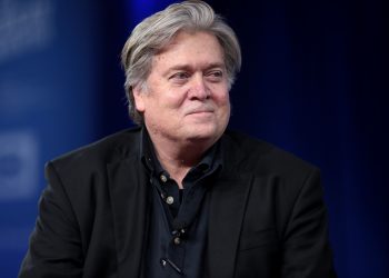 Ex-Trump Advisor Steve Bannon: ‘Global Populist Revolt’ Only Helps Crypto