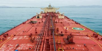 Standard Chartered Completes First Transaction on Oil Industry Blockchain Voltron