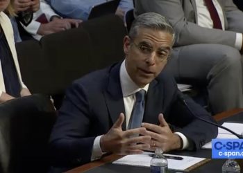 Facebook Hires US Senator’s Former Aide to Lobby for Libra Cryptocurrency