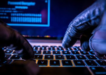 Cybercriminals Selling Hacked Fiat Money for Bitcoin at 10% of Its Value
