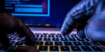 Cybercriminals Selling Hacked Fiat Money for Bitcoin at 10% of Its Value