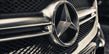 Daimler Carries Out First Transaction on Marco Polo Blockchain Trade Network