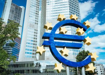ECB Official Says Digital Currency Could Be an Alternative to Cash