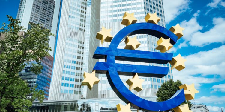 ECB Official Says Digital Currency Could Be an Alternative to Cash