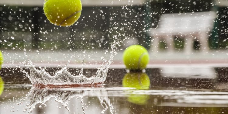 Bitcoin Price Dips to Six-Month Low of $7,000