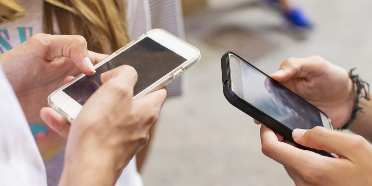 US Authorities Allege SIM Swapping Thief Bought Music Royalties, Jewelry, With Crypto
