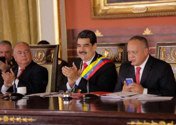 Venezuela’s Maduro Says He Will Airdrop Half a Petro Each to Nation’s Civilians