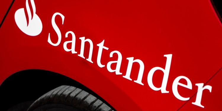 Santander Exec Claims Blockchain Success as Bank Redeems Ethereum-Issued Bond