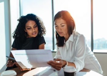 What Do Women Want? More Educational Materials Before Investing in Bitcoin