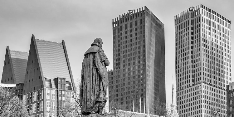 Dutch Crypto Startups Brawl With Regulators Over Scope of EU Money Laundering Rule