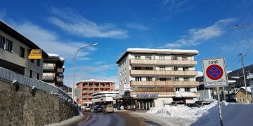 Ahead of Davos, What Can Cash Teach Us About Crypto?