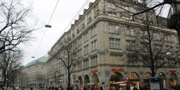 Chrysler Building Owner Sells Stake in Zurich Property for ERC-20 Tokens and Cash
