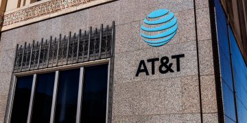 Crypto Exec’s $1.8M SIM-Swap Lawsuit Has ‘Critical Holes,’ Says AT&T