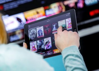 Two Social Networks Announce Plans to Integrate YouNow’s Props Token
