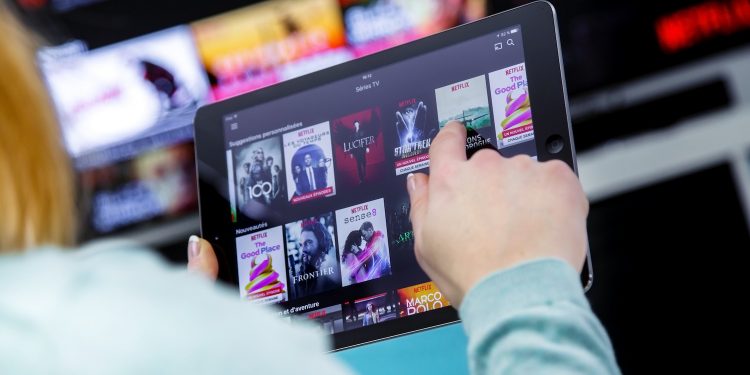 Two Social Networks Announce Plans to Integrate YouNow’s Props Token