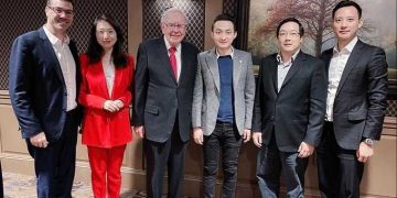 Tron’s Justin Sun (Finally) Gets $4.5M Dinner With Warren Buffett