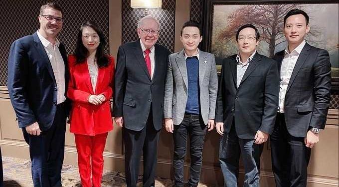 Tron’s Justin Sun (Finally) Gets $4.5M Dinner With Warren Buffett